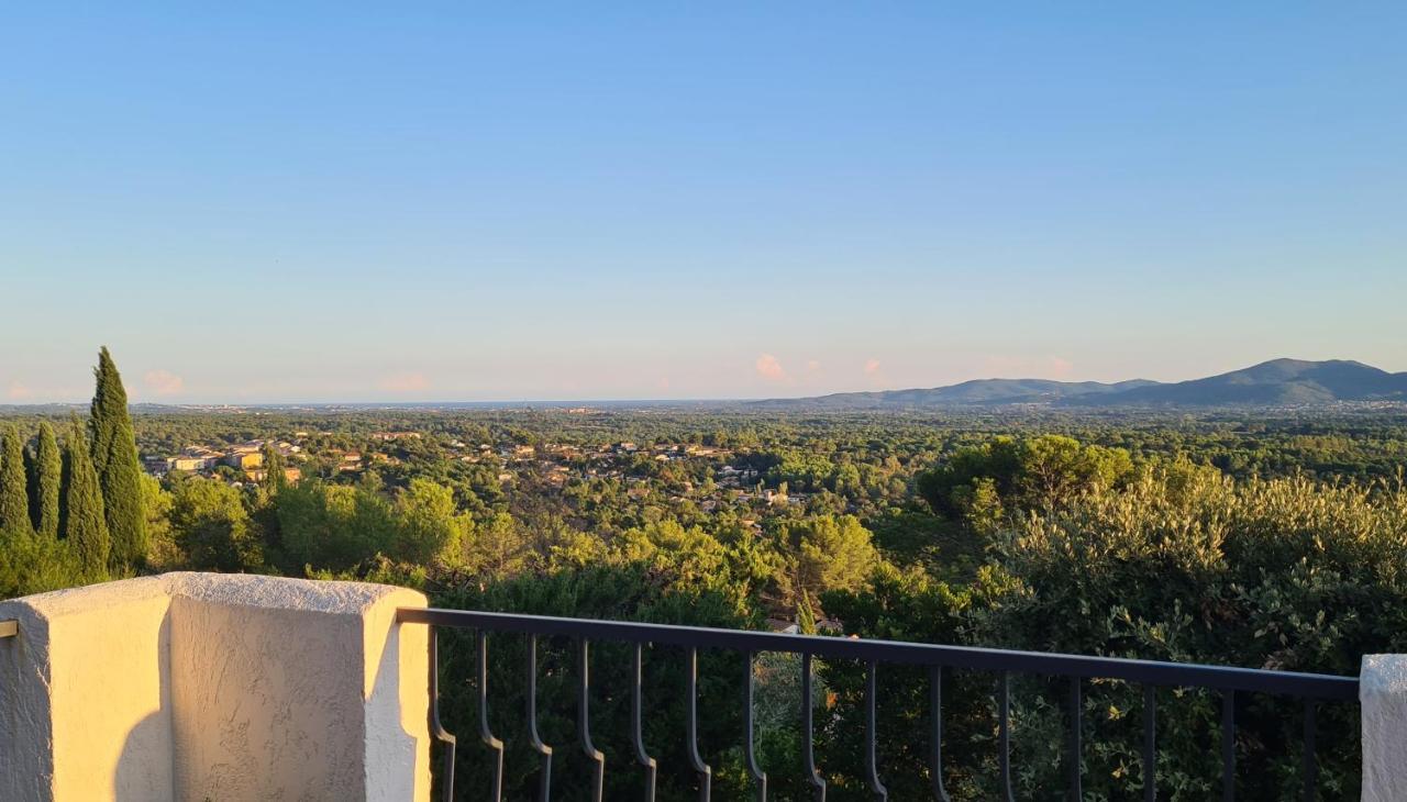 Corniche Du Paradis Roquebrune-sur-Argens Exterior photo